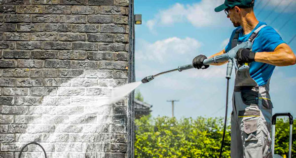 GEVEL: Gevelreiniging, waterafstotend en coating, buitenrenovatie en schilderwerk... interventie in LEUVEN in België - VP DAKGEVEL LEUVEN